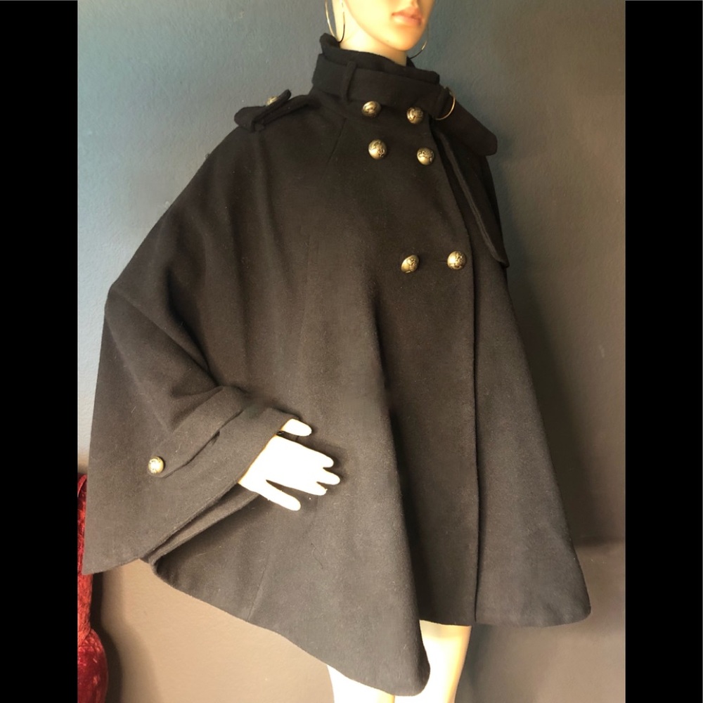 Cape jacket